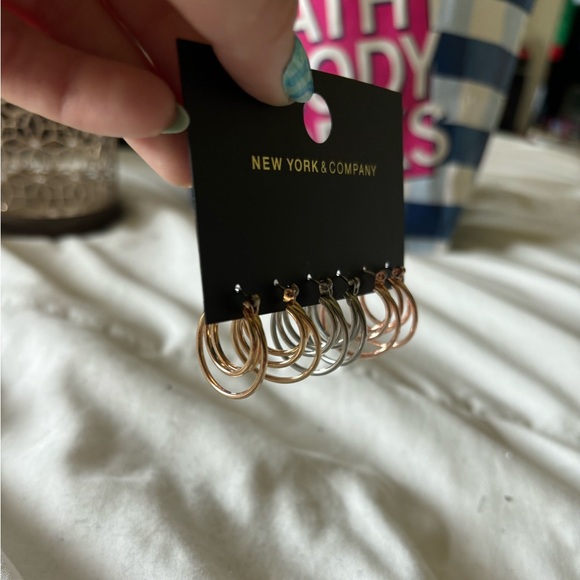 NY&C hoop earrings - Picture 2 of 2